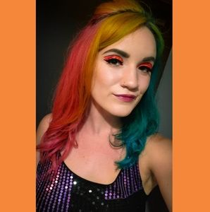 Meet your Posher, Kayley